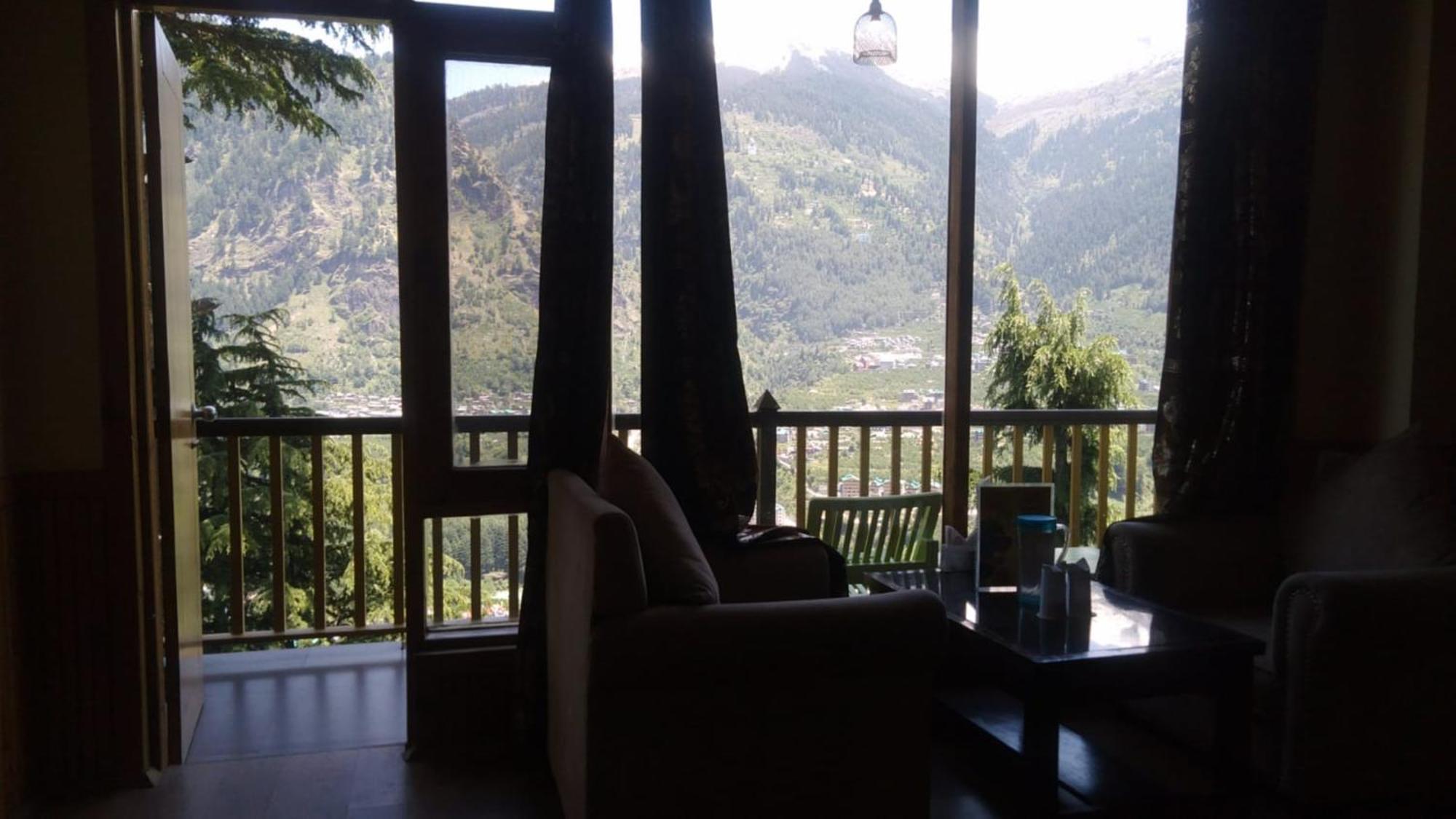 Goroomgo Hotel Bd Resort Manali - Excellent Stay With Family, Parking Facilities Exterior foto